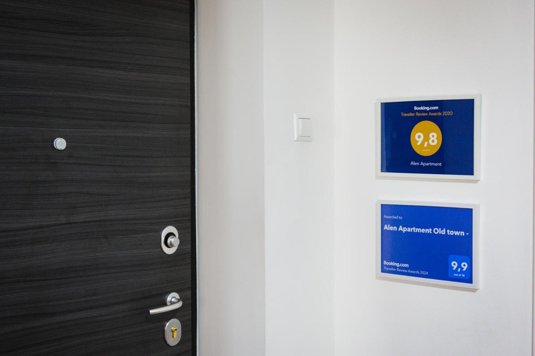 Alen Apartment Old Town - Free Parking Sarajevo Exterior photo